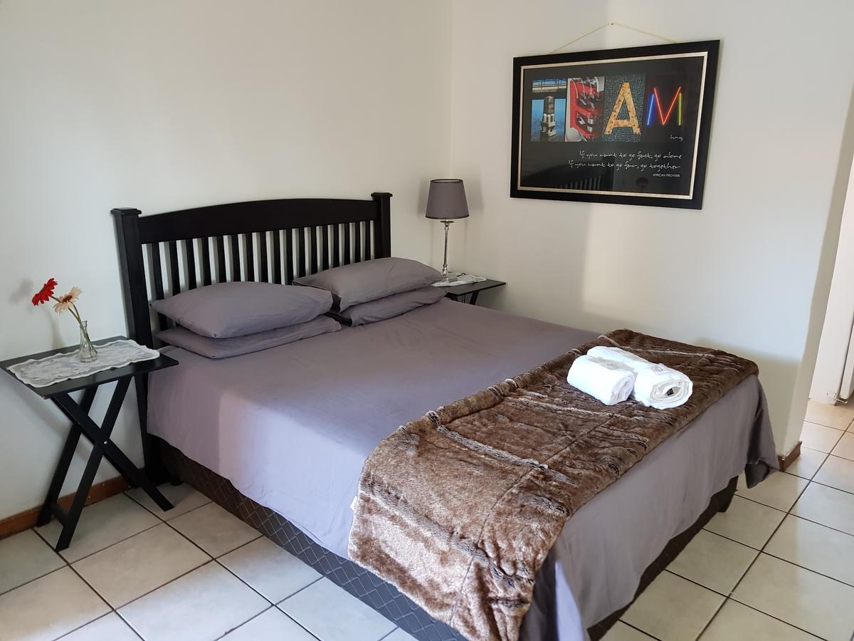 Kgosi Lodge Kimberley Eksteriør billede