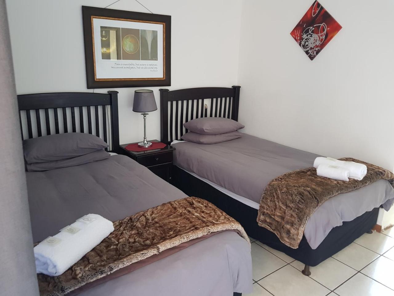 Kgosi Lodge Kimberley Eksteriør billede